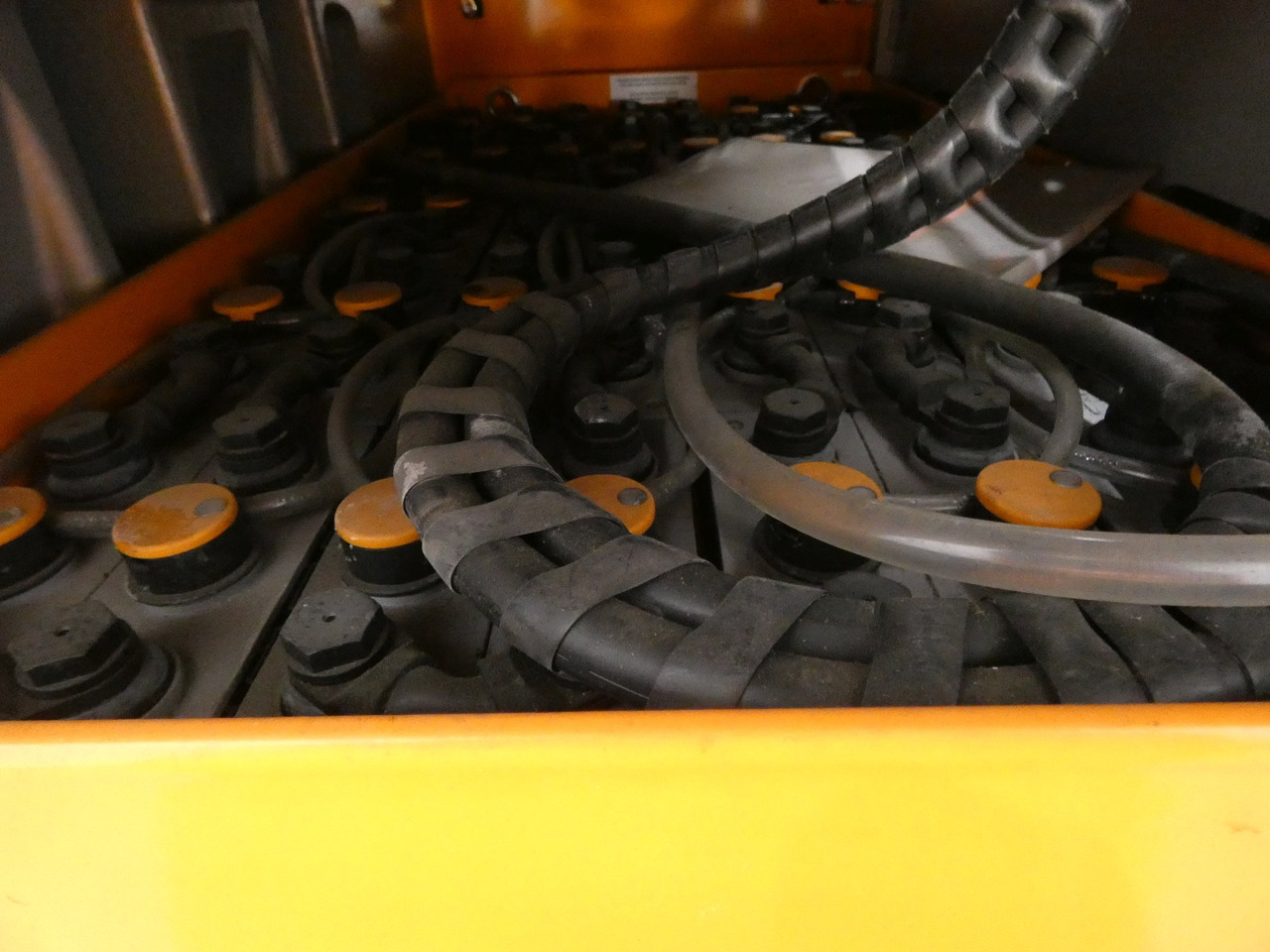 Still MX-X - Komissiózó targoncá: 4 kép. Still MX-X - Komissiózó targoncá: 4 kép.