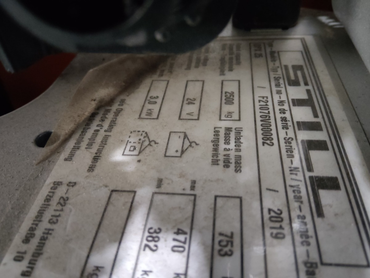 Still OPX25 - Komissiózó targoncá: 5 kép. Still OPX25 - Komissiózó targoncá: 5 kép.