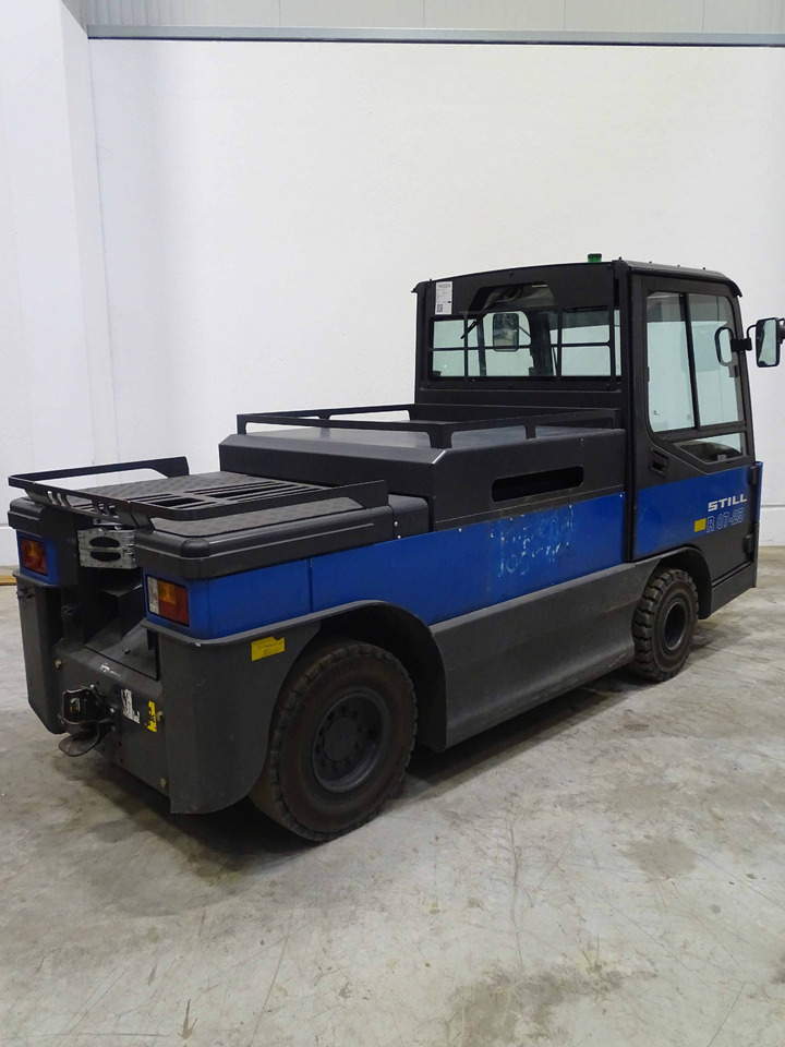 Still R07-25 - Elektromos vontató: 2 kép. Still R07-25 - Elektromos vontató: 2 kép.