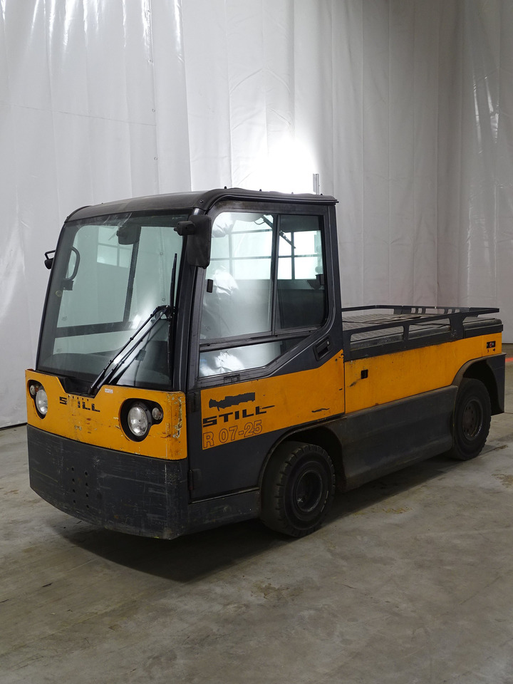 Still R07-25 - Elektromos vontató: 1 kép. Still R07-25 - Elektromos vontató: 1 kép.