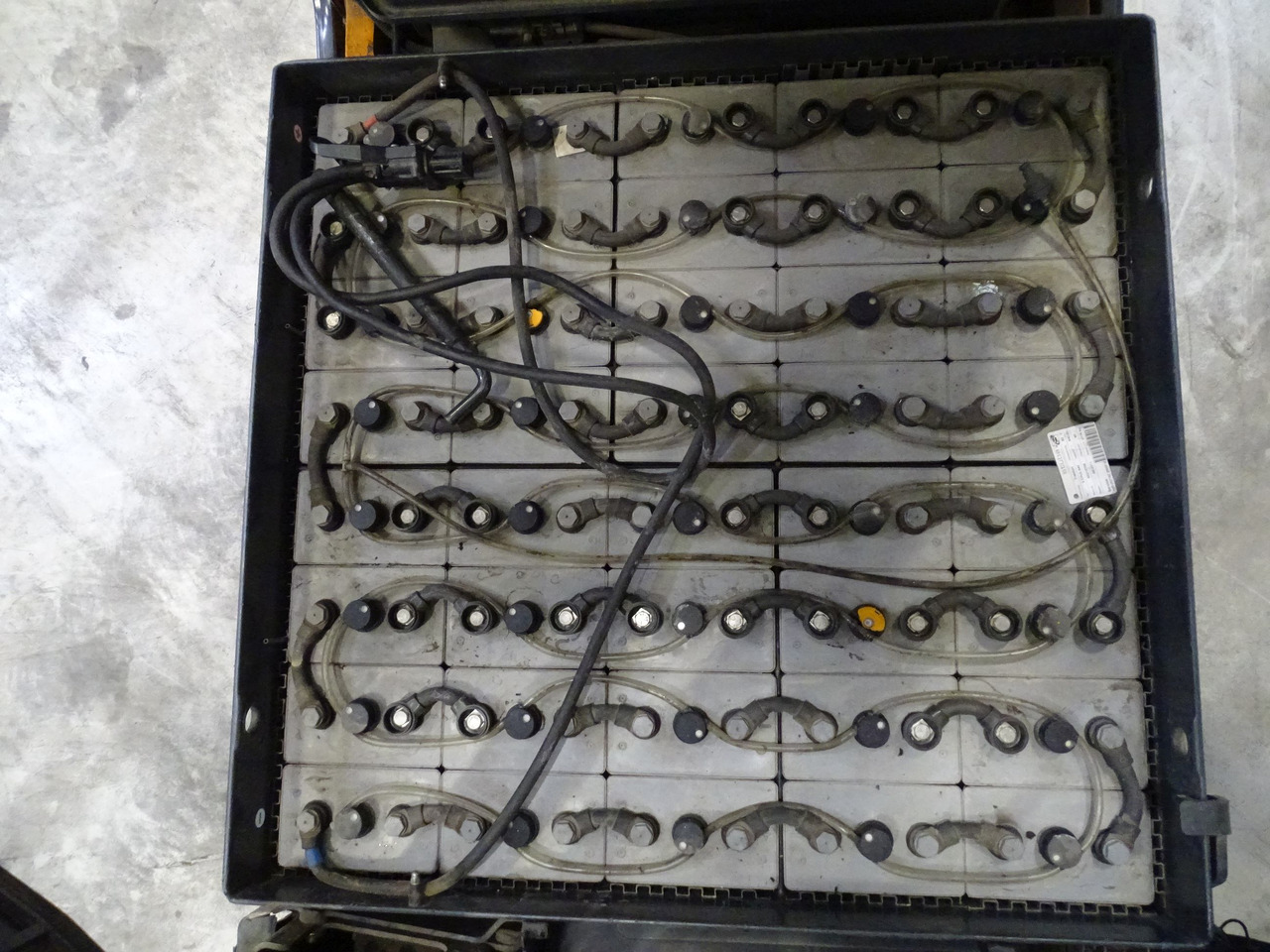 Still R60-40 - Elektromos targonca: 4 kép. Still R60-40 - Elektromos targonca: 4 kép.