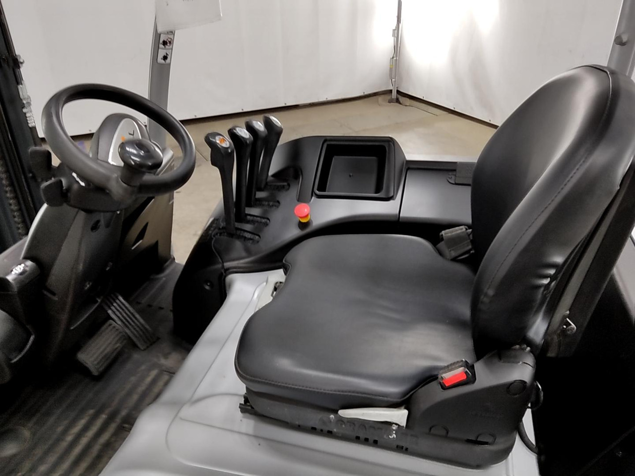 Still RX20-16 - Elektromos targonca: 3 kép. Still RX20-16 - Elektromos targonca: 3 kép.