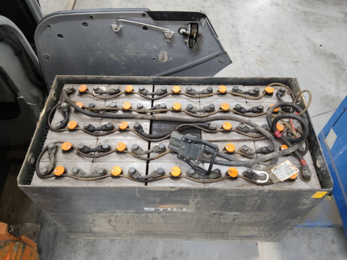 Still RX20-18 - Elektromos targonca: 4 kép. Still RX20-18 - Elektromos targonca: 4 kép.