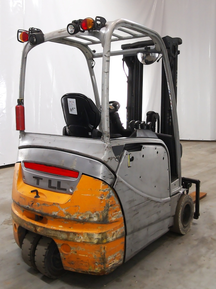 Still RX20-18 - Elektromos targonca: 2 kép. Still RX20-18 - Elektromos targonca: 2 kép.