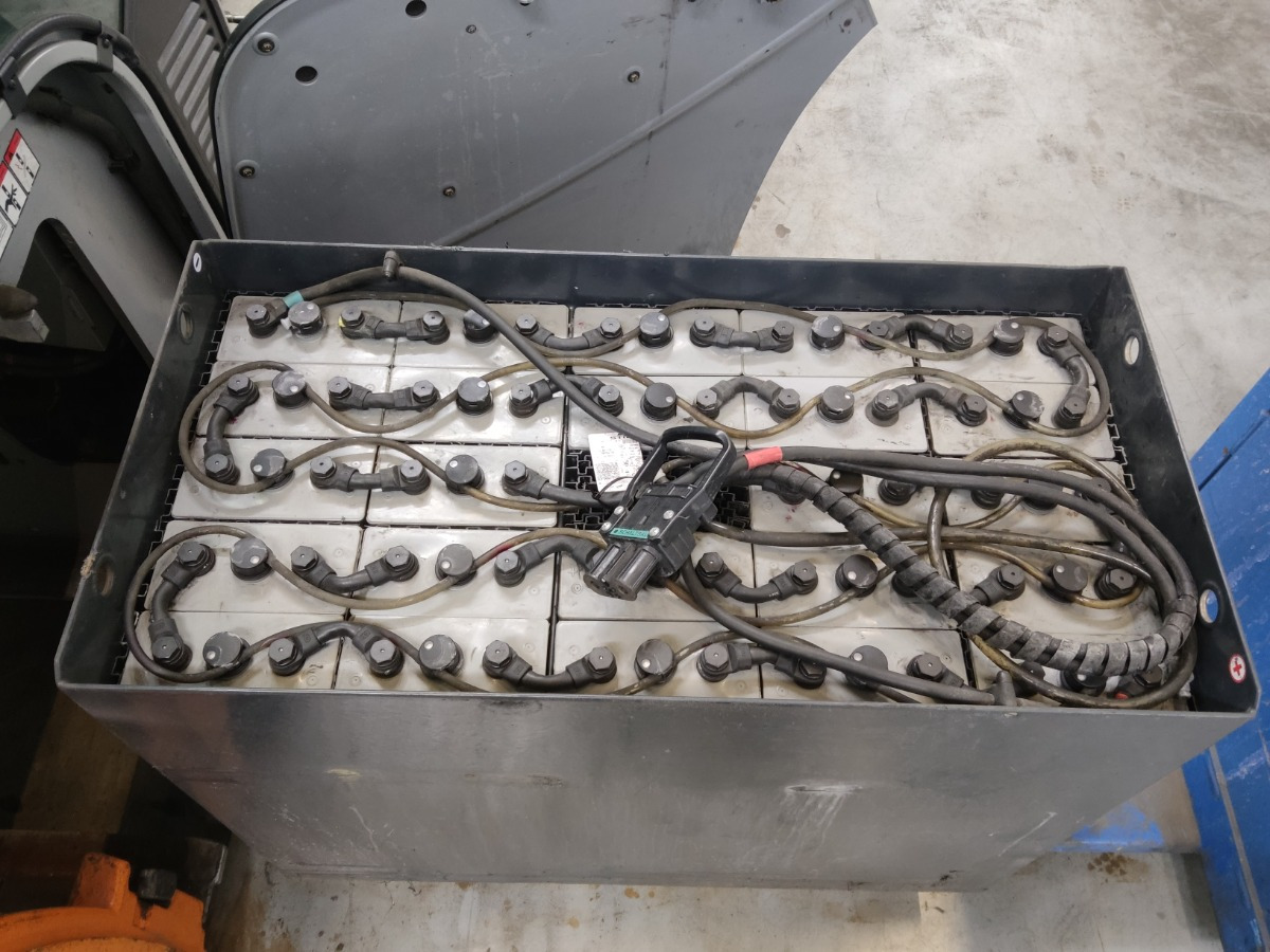 Still RX20-18P/H - Elektromos targonca: 4 kép. Still RX20-18P/H - Elektromos targonca: 4 kép.