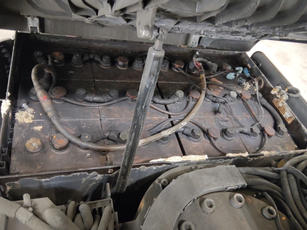 Still RX50-15/EX - Elektromos targonca: 4 kép. Still RX50-15/EX - Elektromos targonca: 4 kép.