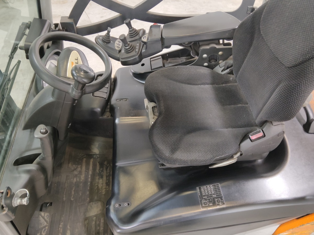 Still RX50-15 - Elektromos targonca: 3 kép. Still RX50-15 - Elektromos targonca: 3 kép.