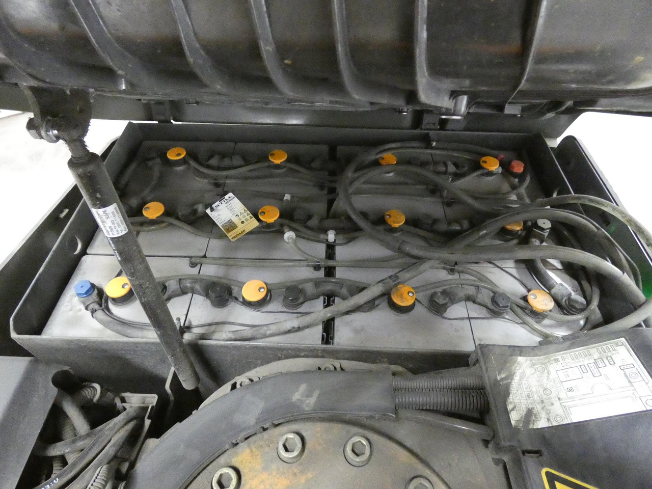 Still RX50-15 - Elektromos targonca: 3 kép. Still RX50-15 - Elektromos targonca: 3 kép.