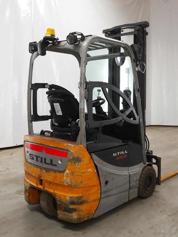 Still RX50-15 - Elektromos targonca: 2 kép. Still RX50-15 - Elektromos targonca: 2 kép.