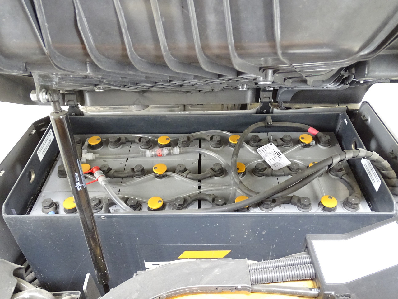 Still RX50-15 - Elektromos targonca: 4 kép. Still RX50-15 - Elektromos targonca: 4 kép.