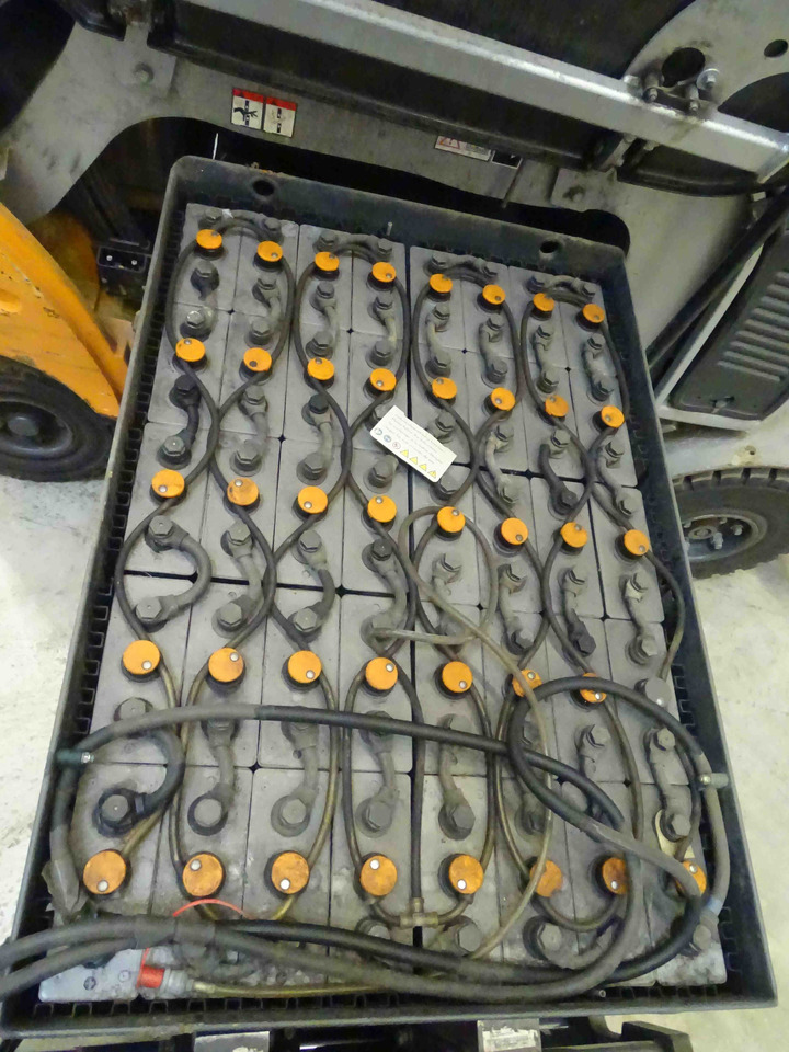 Still RX60-25 - Elektromos targonca: 4 kép. Still RX60-25 - Elektromos targonca: 4 kép.