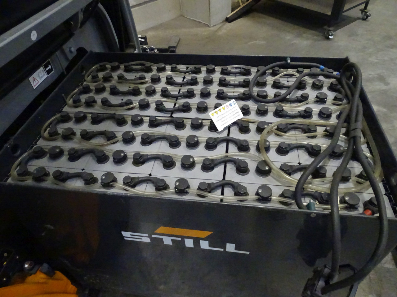 Still RX60-25 - Elektromos targonca: 4 kép. Still RX60-25 - Elektromos targonca: 4 kép.