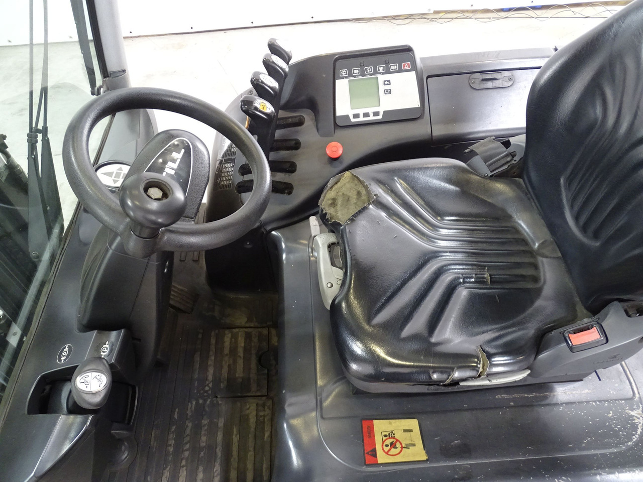 Still RX60-25 - Elektromos targonca: 3 kép. Still RX60-25 - Elektromos targonca: 3 kép.