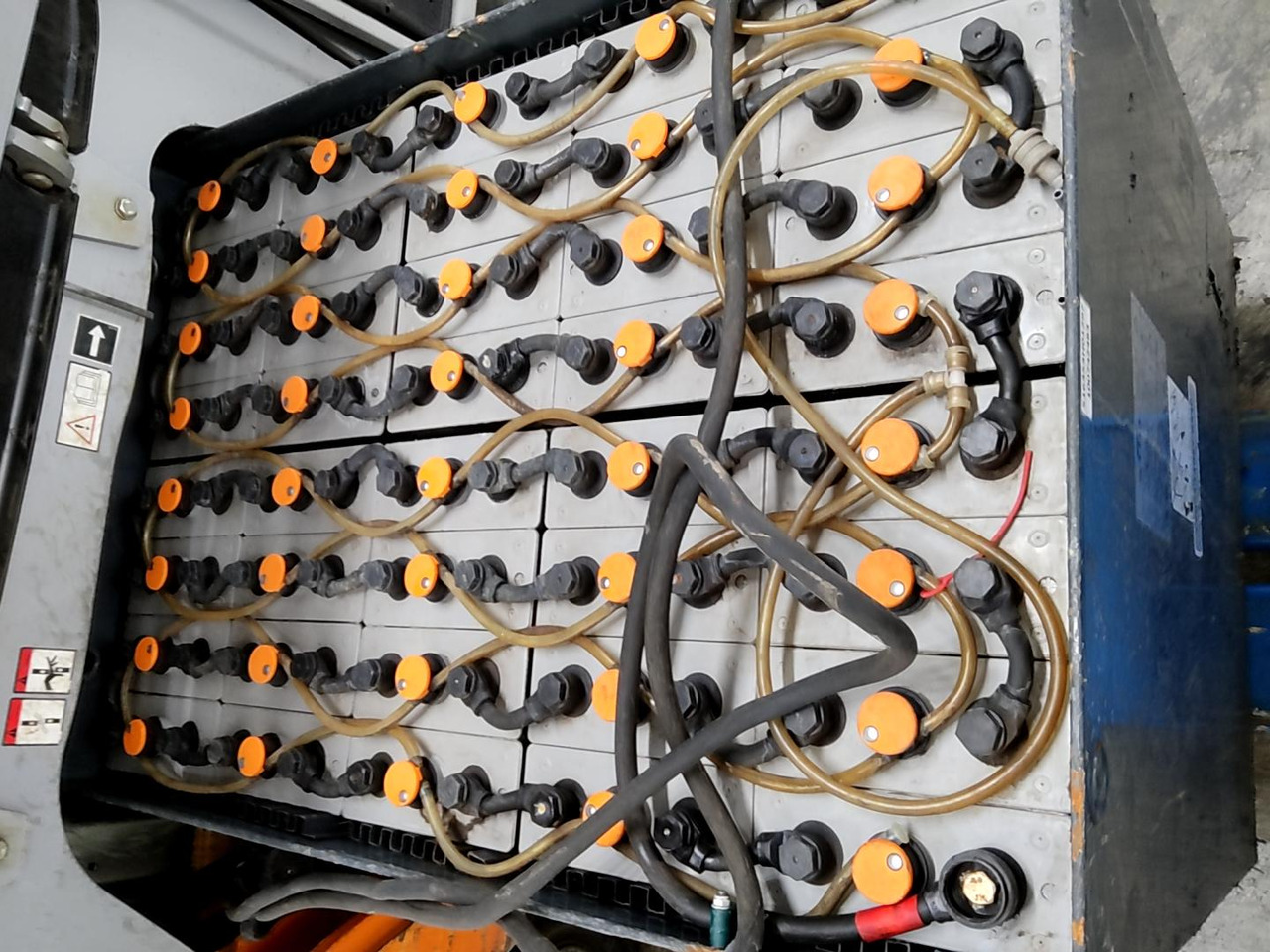 Still RX60-30 - Elektromos targonca: 4 kép. Still RX60-30 - Elektromos targonca: 4 kép.