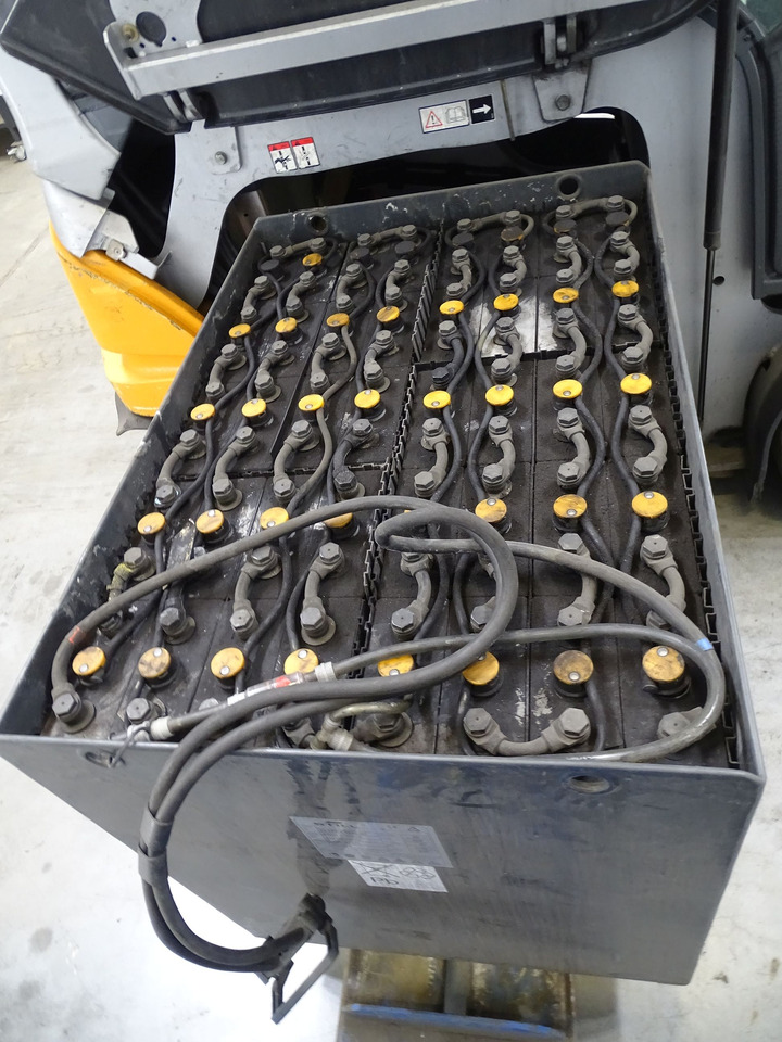 Still RX60-30 - Elektromos targonca: 4 kép. Still RX60-30 - Elektromos targonca: 4 kép.