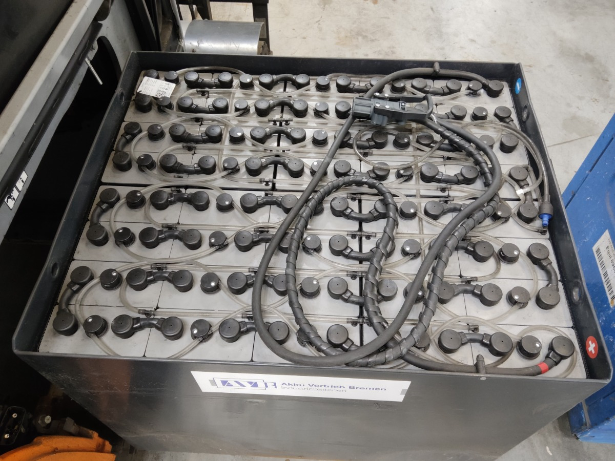 Still RX60-30L - Elektromos targonca: 4 kép. Still RX60-30L - Elektromos targonca: 4 kép.