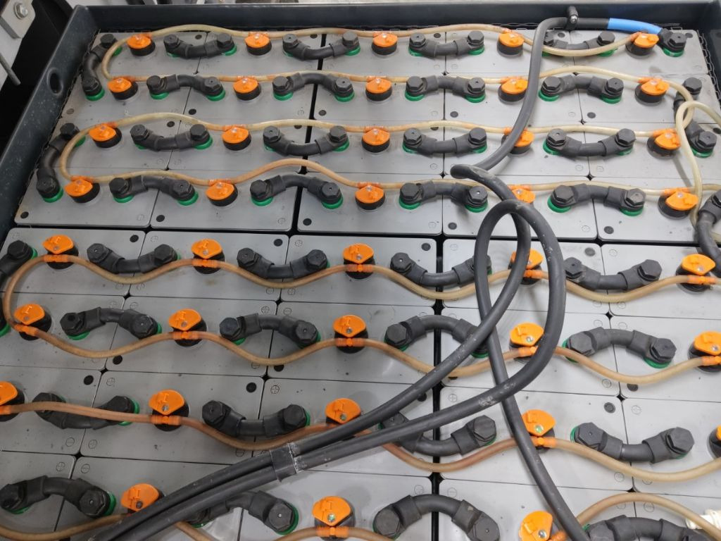 Still RX60-35 - Elektromos targonca: 4 kép. Still RX60-35 - Elektromos targonca: 4 kép.