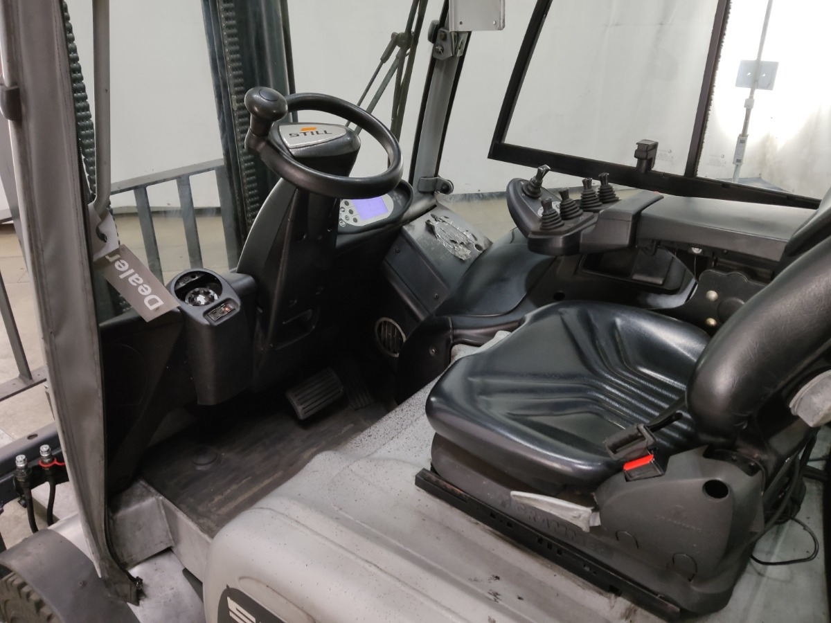 Still RX60-35 - Elektromos targonca: 3 kép. Still RX60-35 - Elektromos targonca: 3 kép.