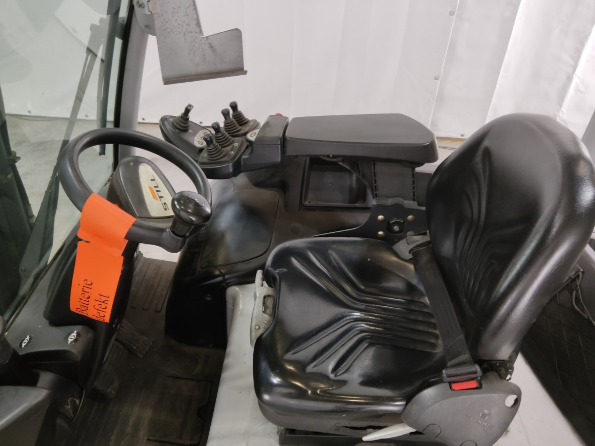 Still RX60-35L/600 - Elektromos targonca: 3 kép. Still RX60-35L/600 - Elektromos targonca: 3 kép.