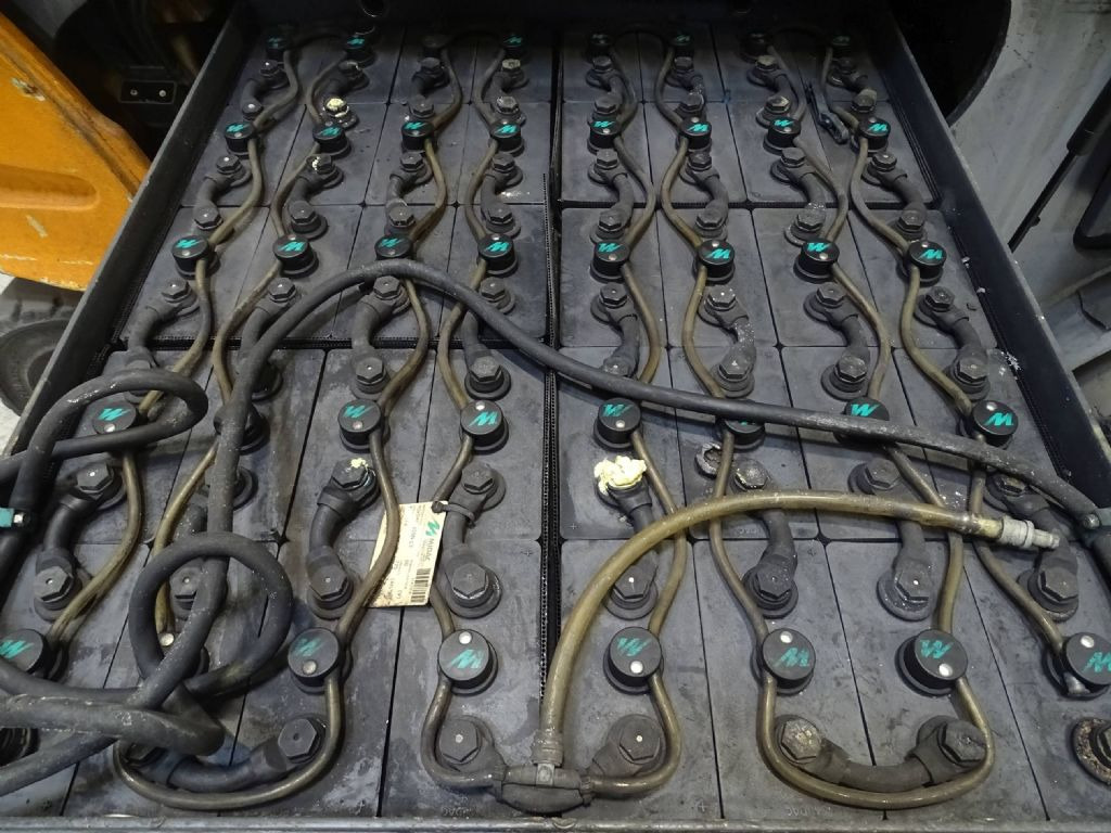 Still RX60-45 - Elektromos targonca: 4 kép. Still RX60-45 - Elektromos targonca: 4 kép.