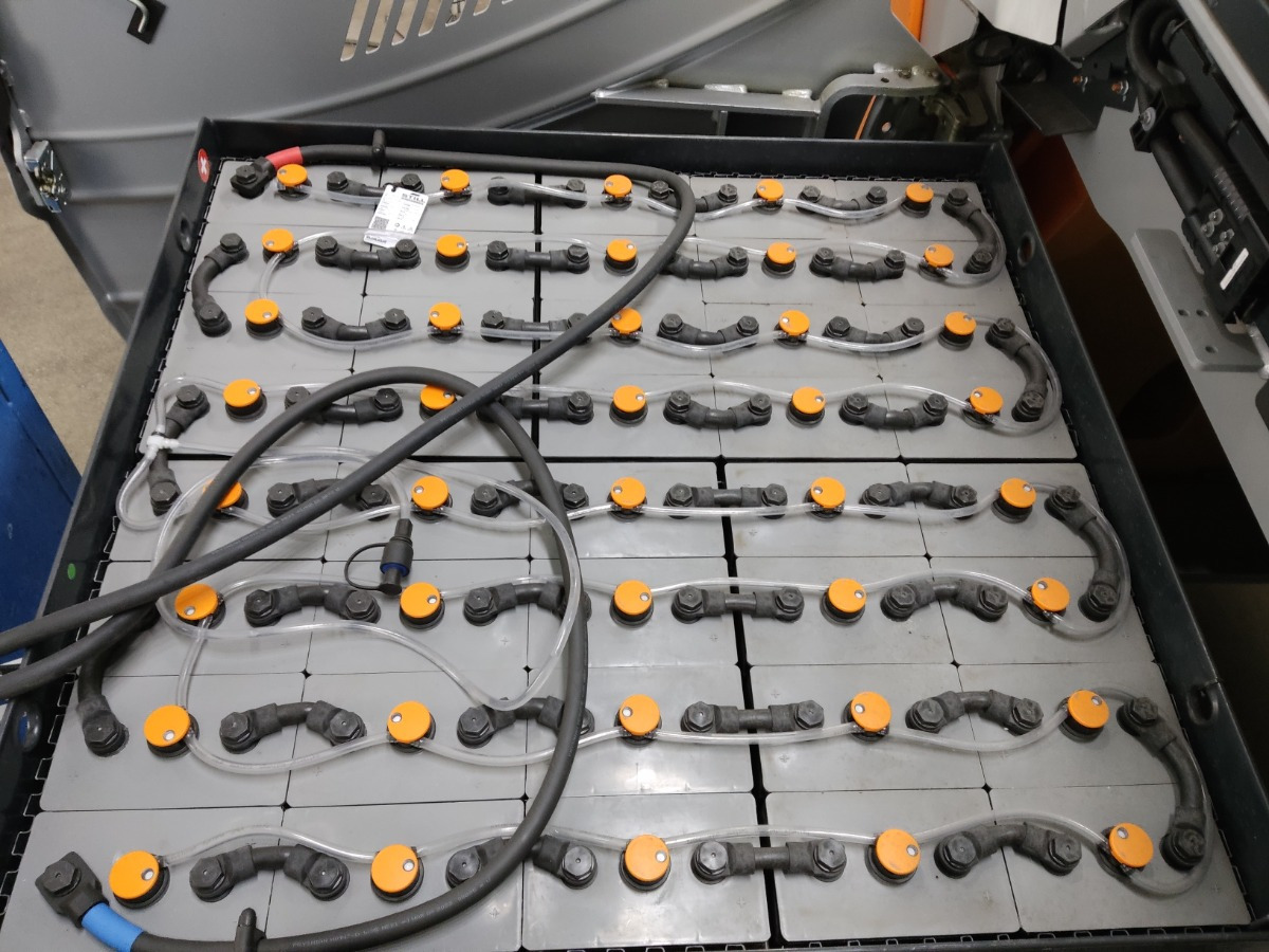 Still RX60-50/600 - Elektromos targonca: 4 kép. Still RX60-50/600 - Elektromos targonca: 4 kép.