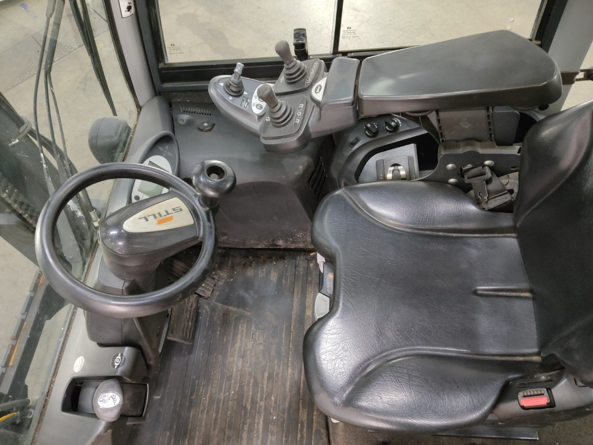 Still RX70-40 - Dízel targonca: 3 kép. Still RX70-40 - Dízel targonca: 3 kép.