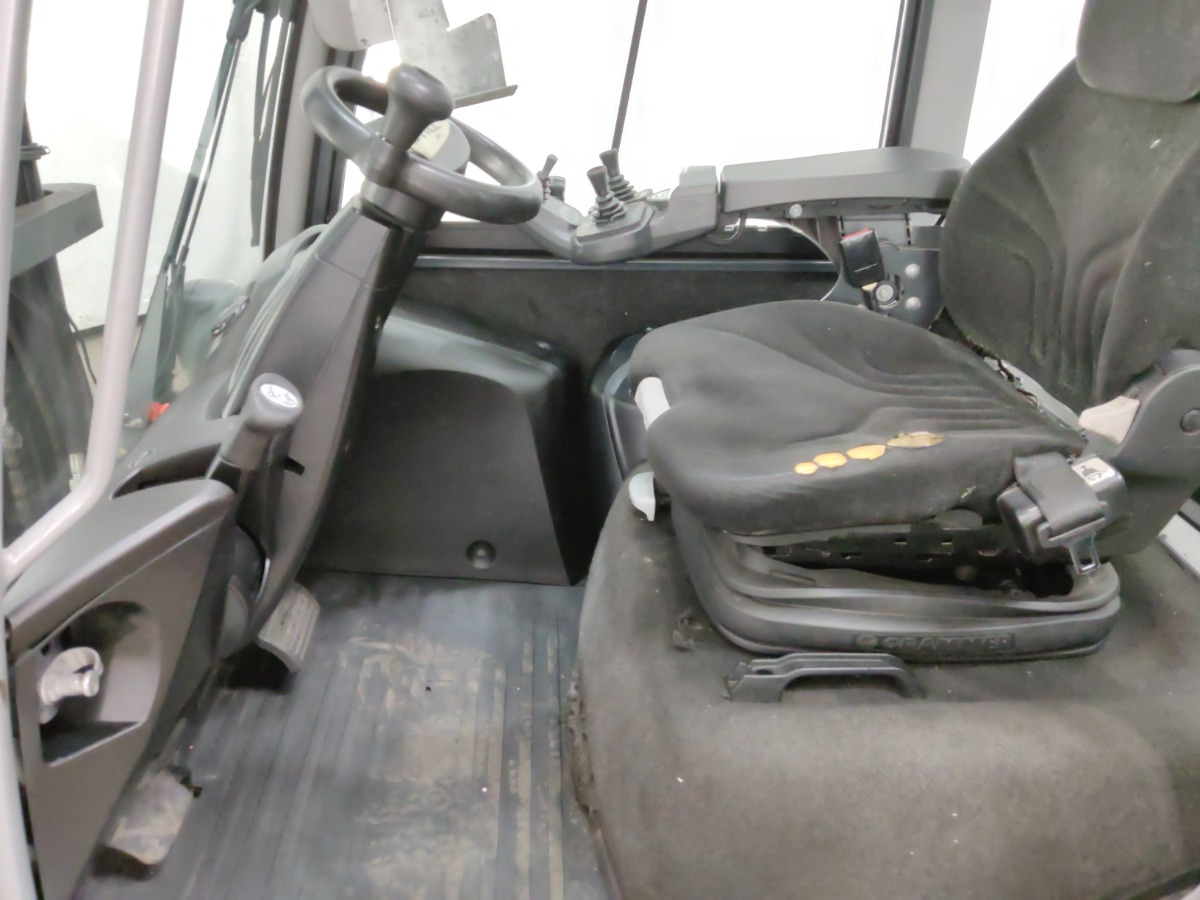 Still RX70-50/600 - Dízel targonca: 3 kép. Still RX70-50/600 - Dízel targonca: 3 kép.