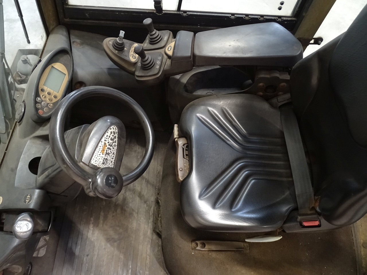 Still RX70-50/600 - Dízel targonca: 3 kép. Still RX70-50/600 - Dízel targonca: 3 kép.