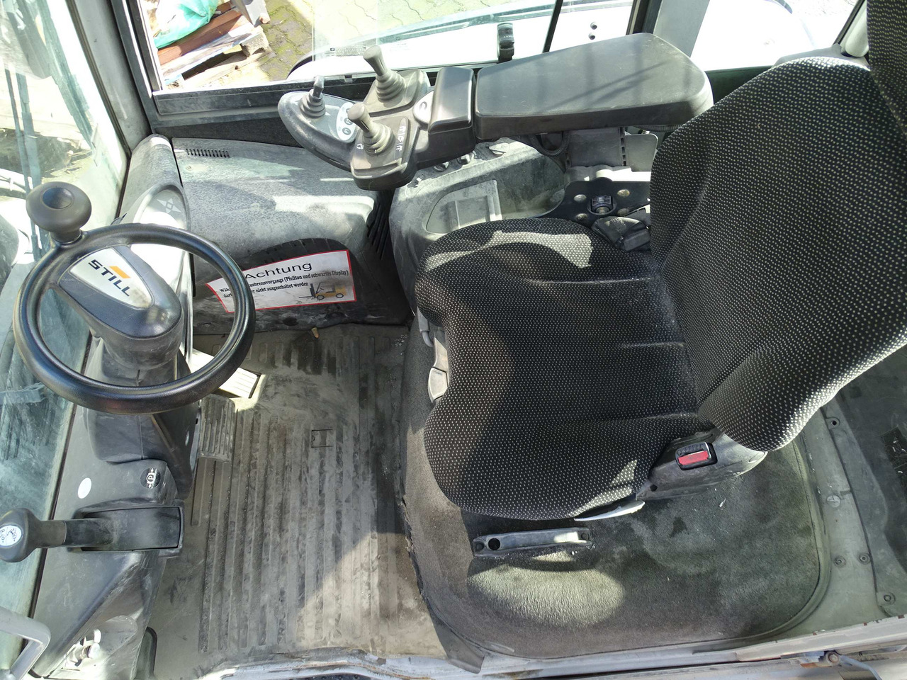 Still RX70-80/900 - Dízel targonca: 3 kép. Still RX70-80/900 - Dízel targonca: 3 kép.