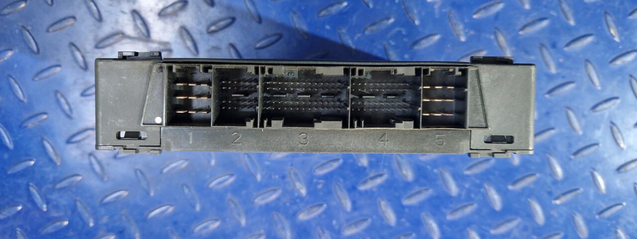 MERCEDES-BENZ Control Device Actros Mp4 CPC3 A0044464702 - Alkatrész - Egyéb gépek: 3 kép. MERCEDES-BENZ Control Device Actros Mp4 CPC3 A0044464702 - Alkatrész - Egyéb gépek: 3 kép.