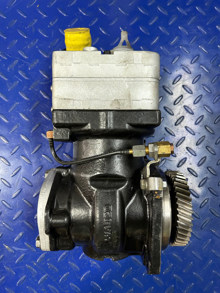 Mercedes Atego 3 Euro 6 Wabco Air Compressor A0011307615 - Alkatrész - Teherautó: 1 kép. Mercedes Atego 3 Euro 6 Wabco Air Compressor A0011307615 - Alkatrész - Teherautó: 1 kép.