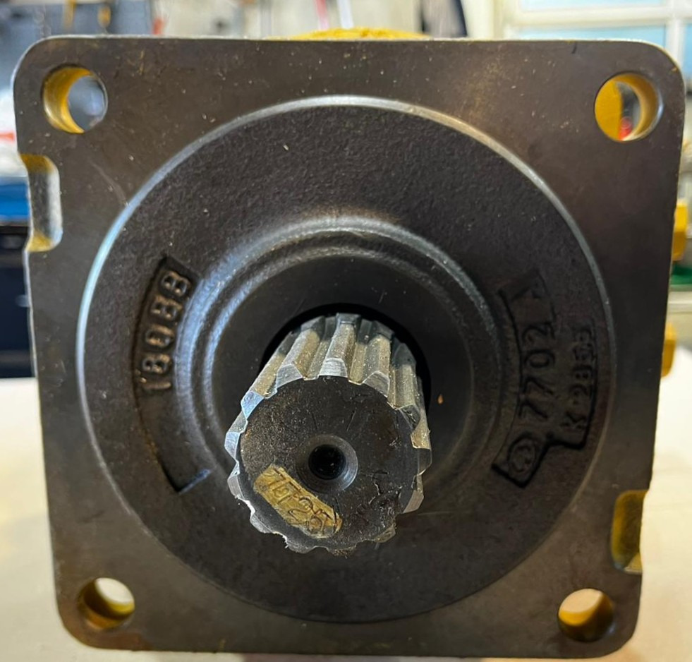 CATERPILLAR 177-2459 Swing Motor Assembly – OEM Caterpillar Hydraulic Motor (324D / 322C-Series) - Hidraulika - Egyéb gépek: 5 kép. CATERPILLAR 177-2459 Swing Motor Assembly – OEM Caterpillar Hydraulic Motor (324D / 322C-Series) - Hidraulika - Egyéb gépek: 5 kép.