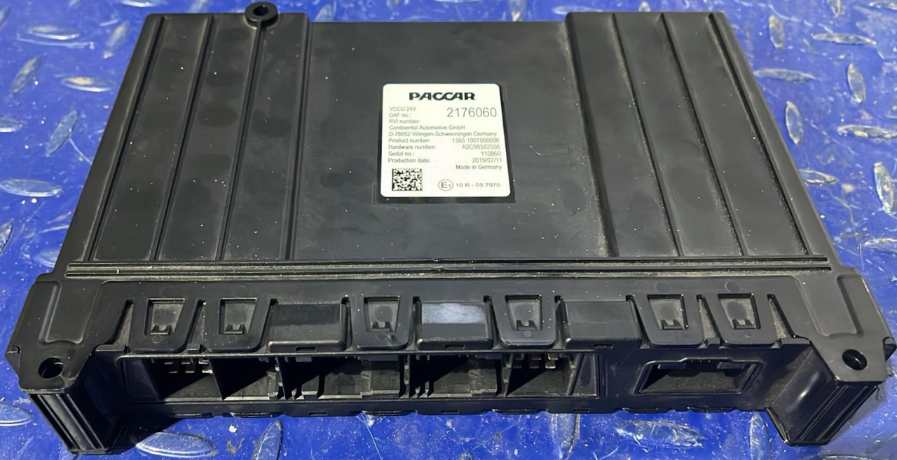 DAF XF CF VECU Control Unit Module 2176060 - ECU: 1 kép. DAF XF CF VECU Control Unit Module 2176060 - ECU: 1 kép.