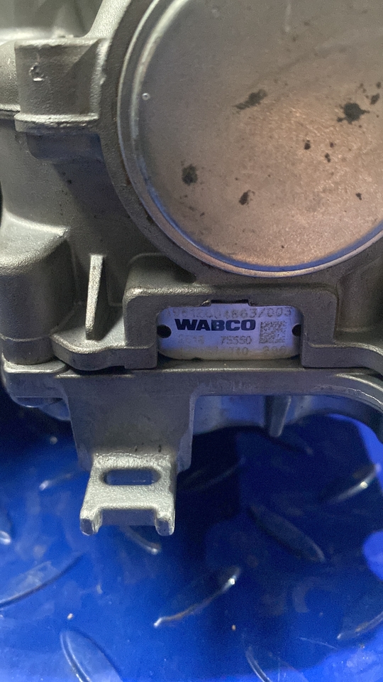 Ecu for Wabco Gear Shift Selectror 4463530041 A0104461309 - Sebességváltó és alkatrészek - Teherautó: 5 kép. Ecu for Wabco Gear Shift Selectror 4463530041 A0104461309 - Sebességváltó és alkatrészek - Teherautó: 5 kép.