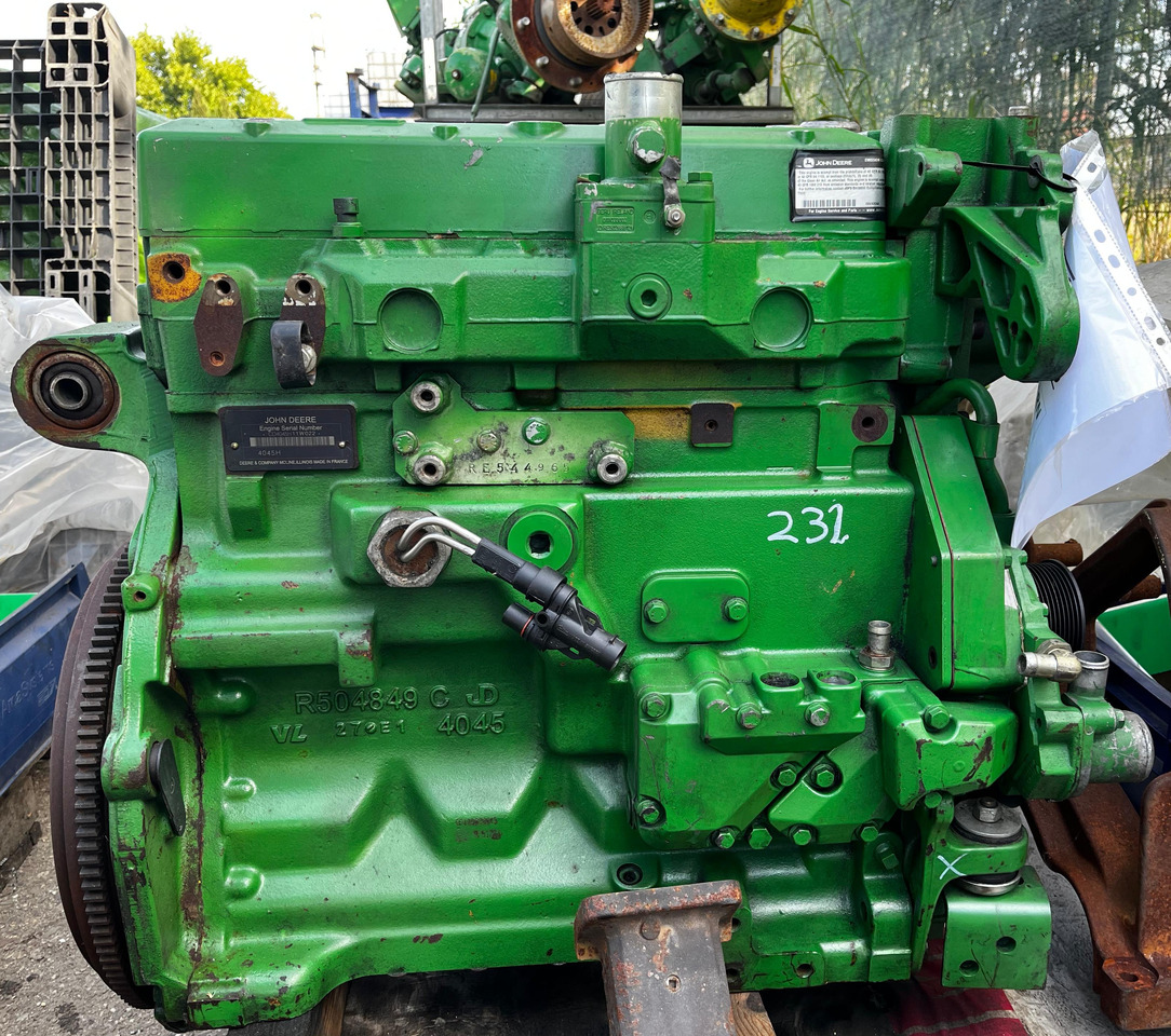 JOHN DEERE 4045H - Motor: 2 kép. JOHN DEERE 4045H - Motor: 2 kép.