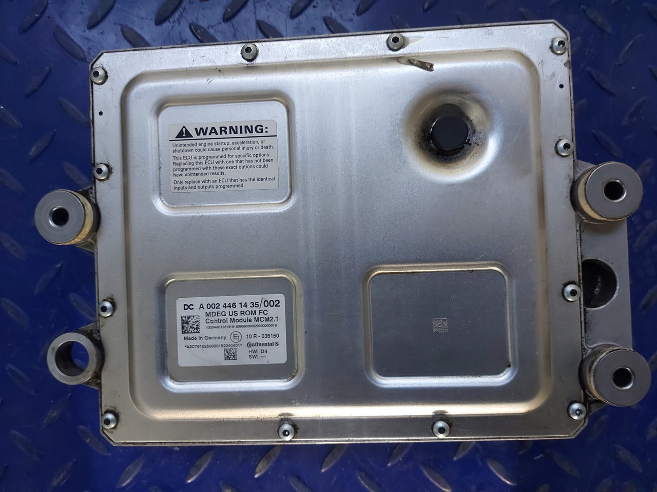 MERCEDES ACTROS MP4 Atego Antos A0024461435 - ECU - Teherautó: 1 kép. MERCEDES ACTROS MP4 Atego Antos A0024461435 - ECU - Teherautó: 1 kép.
