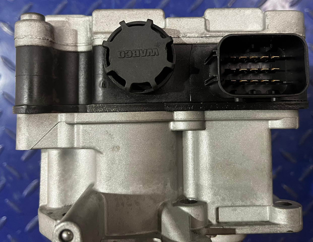MERCEDES-BENZ Gearbox ECU GS Selector MP2 MP3 0034462609 - Sebességváltó és alkatrészek: 5 kép. MERCEDES-BENZ Gearbox ECU GS Selector MP2 MP3 0034462609 - Sebességváltó és alkatrészek: 5 kép.