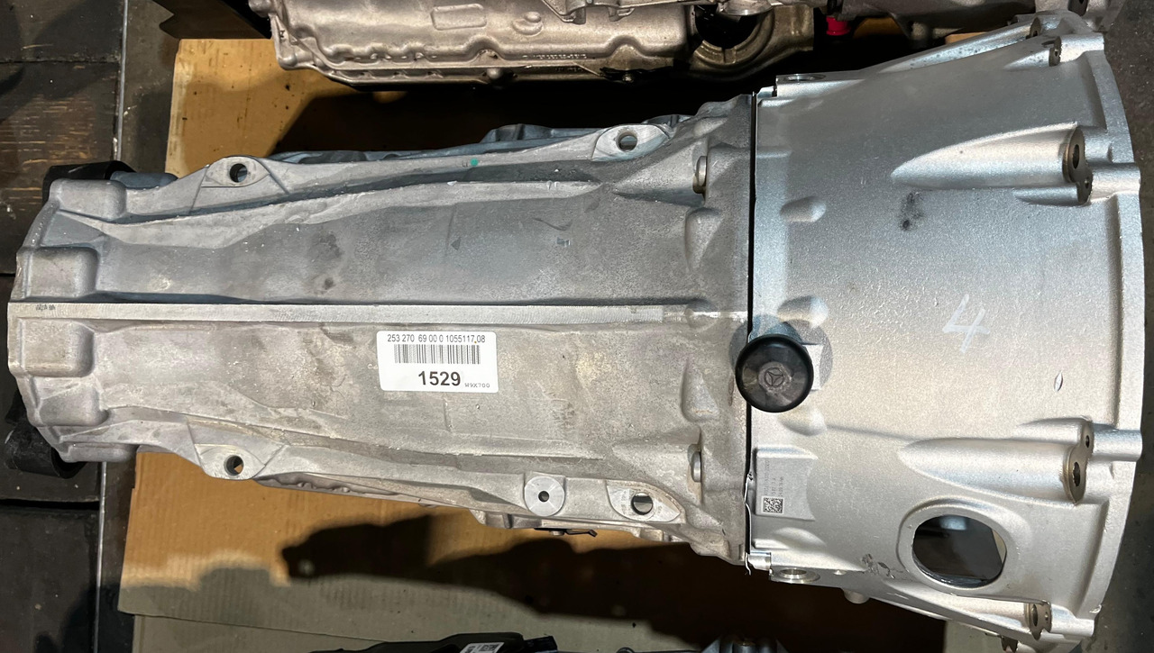 MERCEDES-BENZ Transmission 9G 725 Automatic W205 W213 X253 - Erőátvitel: 1 kép. MERCEDES-BENZ Transmission 9G 725 Automatic W205 W213 X253 - Erőátvitel: 1 kép.