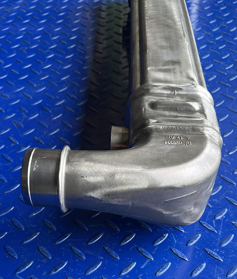 Mercedes Actros Arocs OM473 EGR Cooler A4731400575 - EGR hűtő - Teherautó: 4 kép. Mercedes Actros Arocs OM473 EGR Cooler A4731400575 - EGR hűtő - Teherautó: 4 kép.