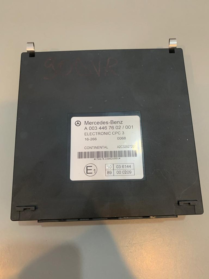 Mercedes Actros MP4 CPC3 A0034467202 - ECU - Ponyvás teherautó: 2 kép. Mercedes Actros MP4 CPC3 A0034467202 - ECU - Ponyvás teherautó: 2 kép.