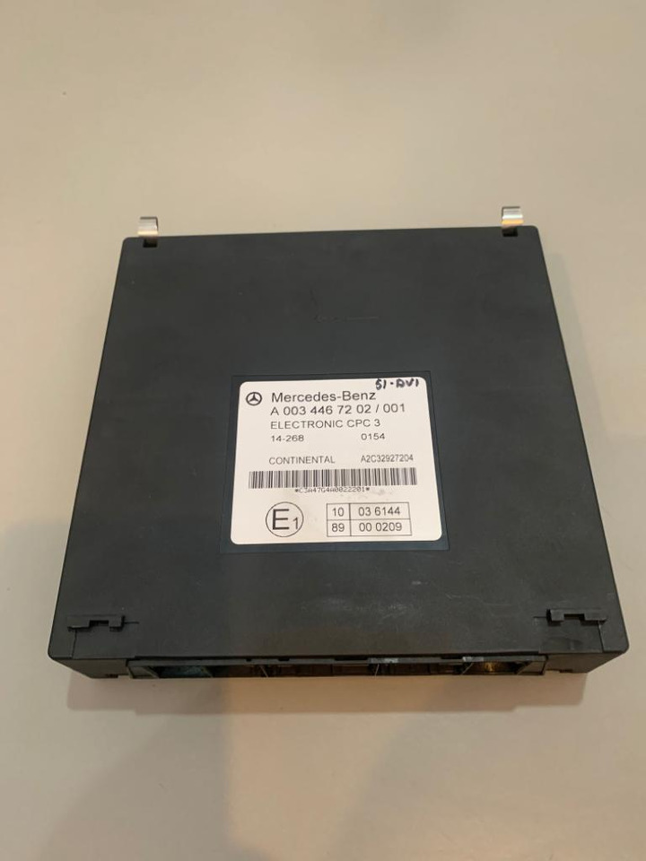 Mercedes Actros MP4 CPC3 A0034467202 - ECU - Ponyvás teherautó: 3 kép. Mercedes Actros MP4 CPC3 A0034467202 - ECU - Ponyvás teherautó: 3 kép.