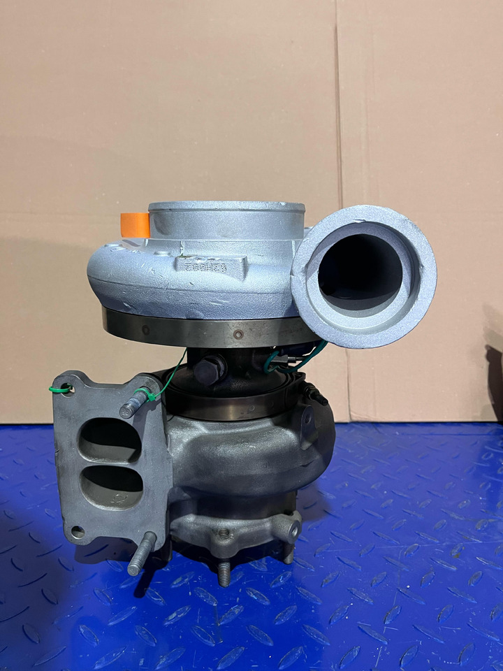 Mercedes Benz Actros Arocs MP4  A4710904480 - Turbó: 3 kép. Mercedes Benz Actros Arocs MP4  A4710904480 - Turbó: 3 kép.