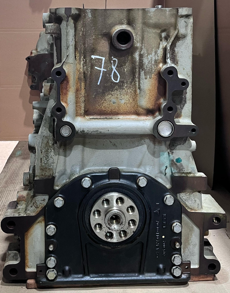 Mercedes Benz Bloc Motor OM471 Euro 6 - Motor - Teherautó: 4 kép. Mercedes Benz Bloc Motor OM471 Euro 6 - Motor - Teherautó: 4 kép.
