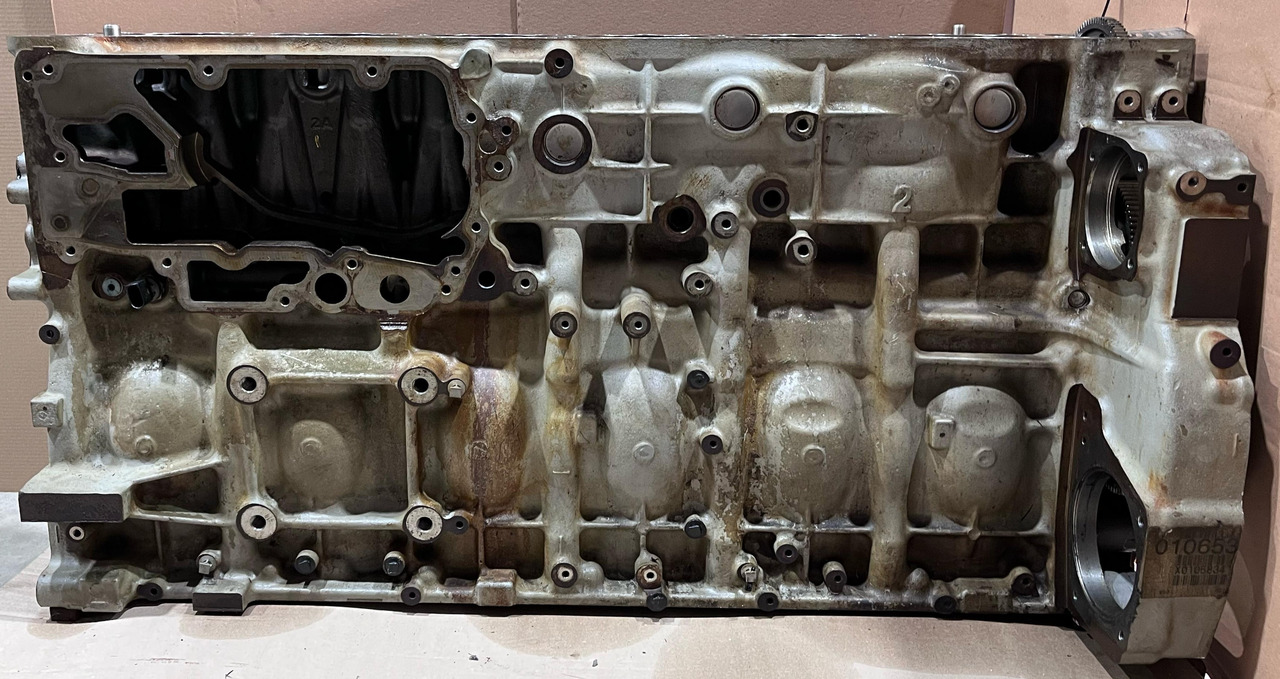 Mercedes Benz Bloc Motor OM471 Euro 6 - Motor - Teherautó: 2 kép. Mercedes Benz Bloc Motor OM471 Euro 6 - Motor - Teherautó: 2 kép.