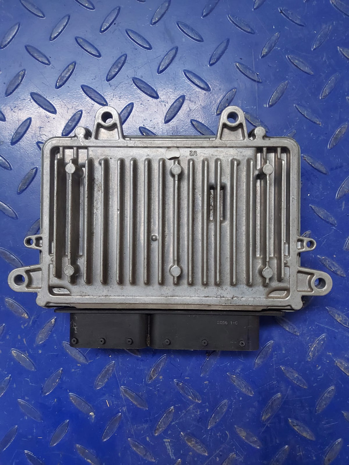 Mercedes Benz ECU A6401507279 - ECU - Teherautó: 2 kép. Mercedes Benz ECU A6401507279 - ECU - Teherautó: 2 kép.