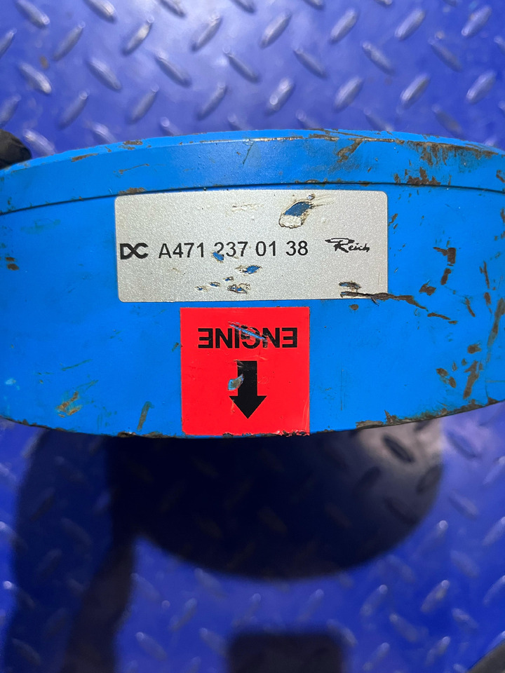 Mercedes Benz Vibration Dumper A4712370138 - Univerzális alkatrész: 3 kép. Mercedes Benz Vibration Dumper A4712370138 - Univerzális alkatrész: 3 kép.