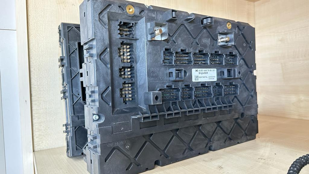 Mercedes Single Sam A0014467658 ASAM - Elektromos rendszer - Teherautó: 1 kép. Mercedes Single Sam A0014467658 ASAM - Elektromos rendszer - Teherautó: 1 kép.