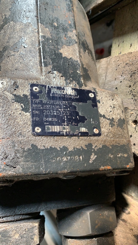 Rexroth Pump KFA2F080 Mercedes - Hidraulikus szivattyú - Teherautó: 1 kép. Rexroth Pump KFA2F080 Mercedes - Hidraulikus szivattyú - Teherautó: 1 kép.