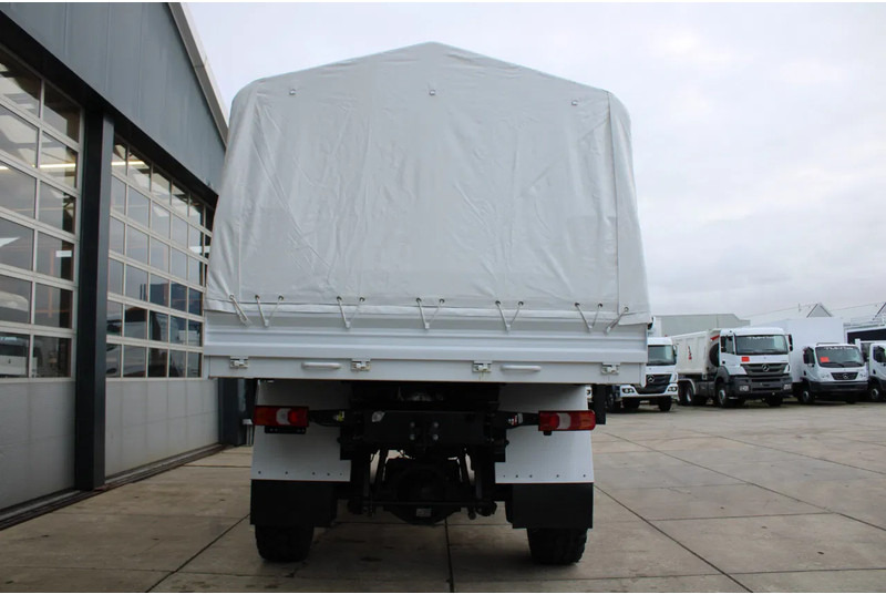 Mercedes-Benz Arocs 1836 A 4x4 Cargo Truck - Ponyvás teherautó: 2 kép. Mercedes-Benz Arocs 1836 A 4x4 Cargo Truck - Ponyvás teherautó: 2 kép.