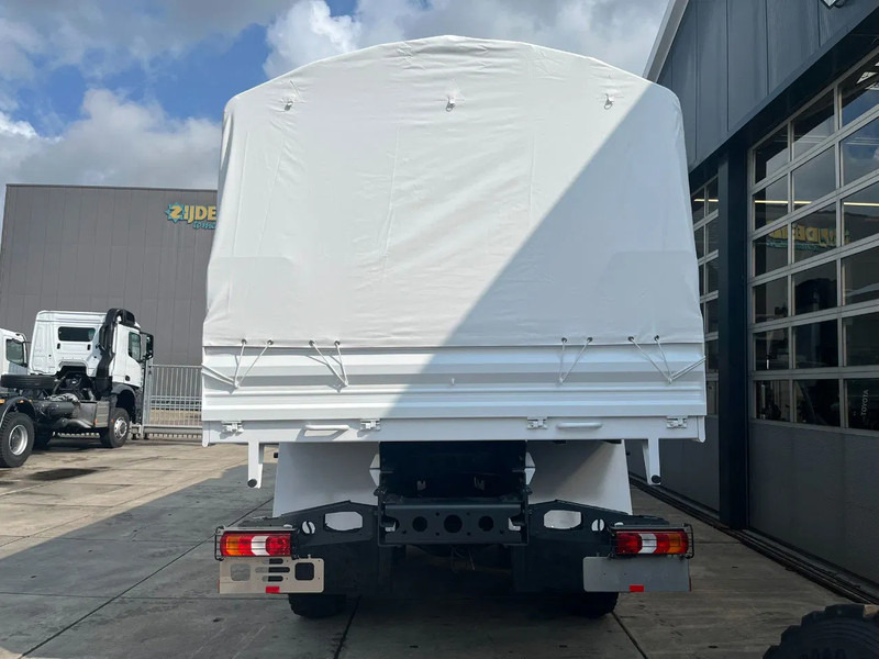 Mercedes-Benz Arocs 3340 A 6x6 Cargo Truck - Ponyvás teherautó: 5 kép. Mercedes-Benz Arocs 3340 A 6x6 Cargo Truck - Ponyvás teherautó: 5 kép.